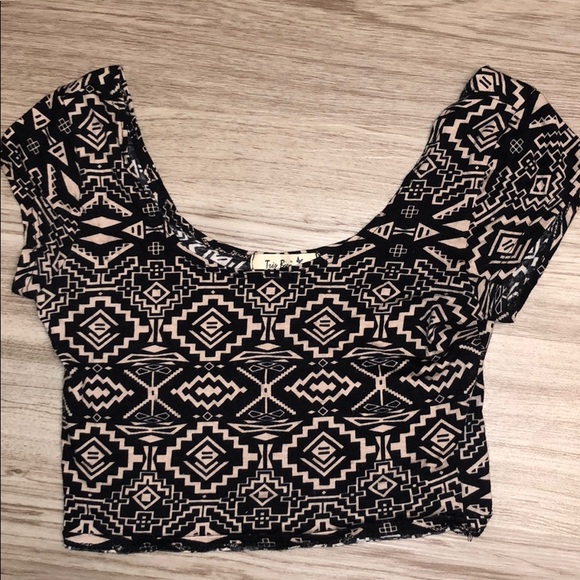 NWOT TRIBAL CROP TOP - Picture 2 of 2